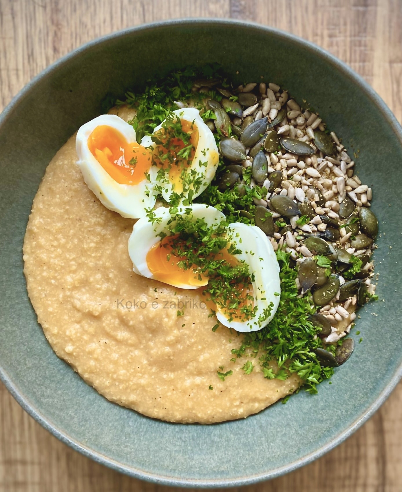 MILLET FAÇON PORRIDGE SALÉ À L'HARISSA, AUX GRAINES & OEUFS MOLLETS (SANS Gluten et IG modere) img 1632