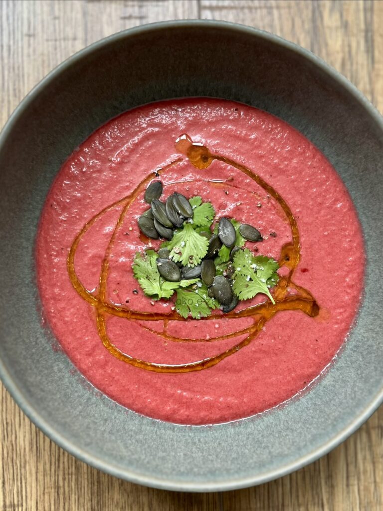 GASPACHO DE BETTERAVE, POMME VERTE, CITRON/GINGEMBRE img 8012